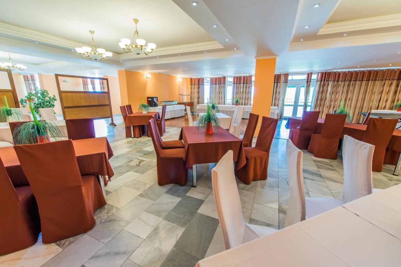 Hotel Merkur Калужа Экстерьер фото
