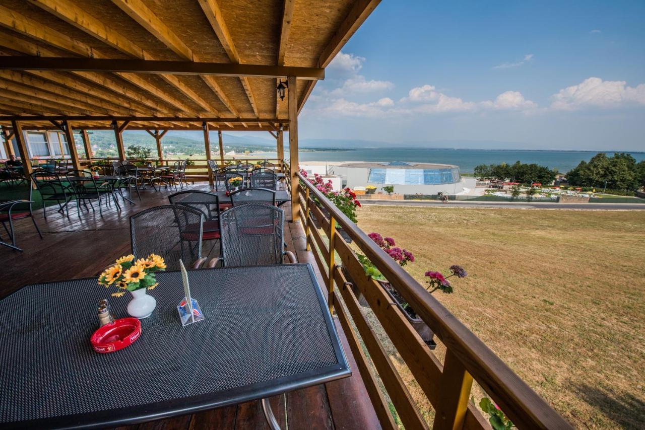 Hotel Merkur Калужа Экстерьер фото
